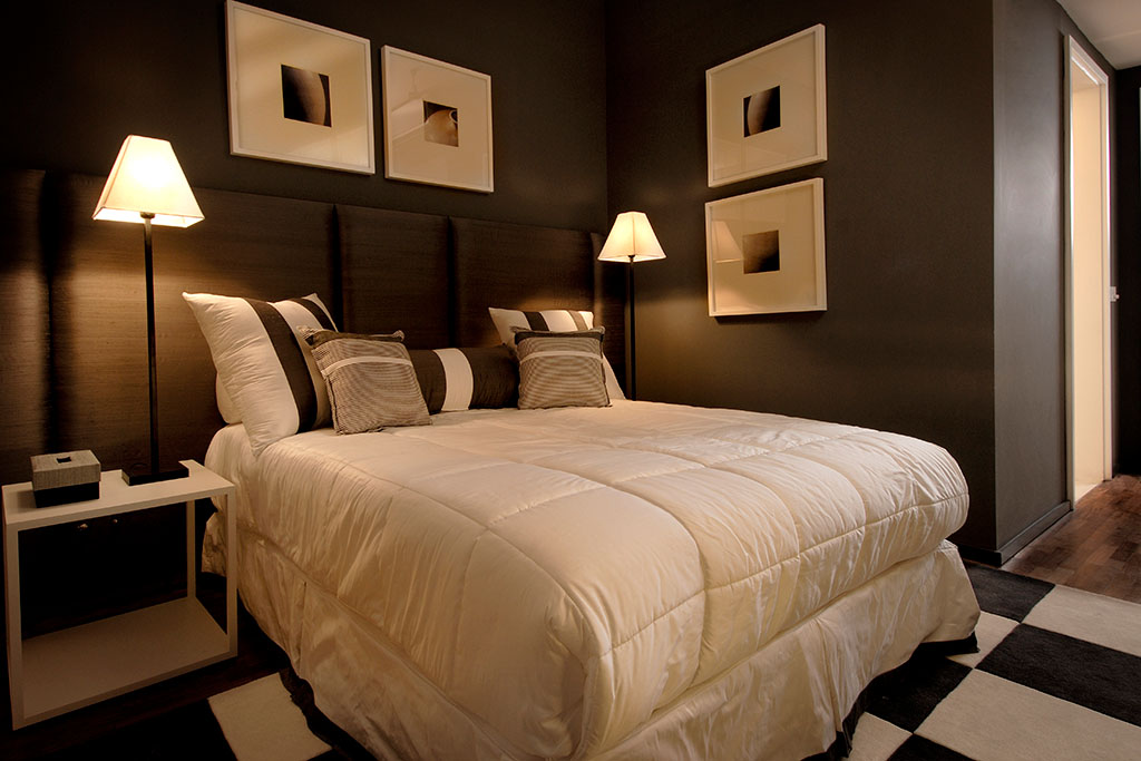 Room-002